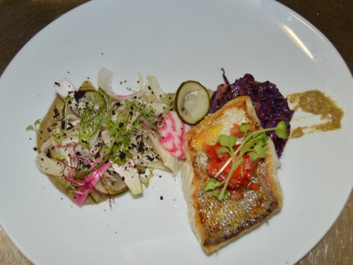dressage de l'assiette avec merlu
